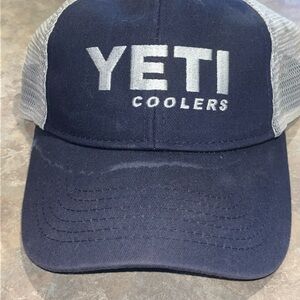 YETI COOLERS SNAPBACK HAT